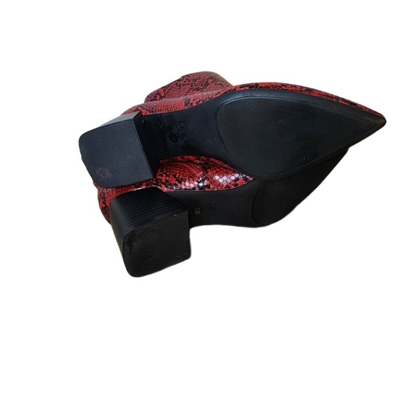 Bar III Red Snake Skin Print Pointed Toe Slip On Zip‎ Block Heel Bootie Size 7.5 - Picture 9 of 10